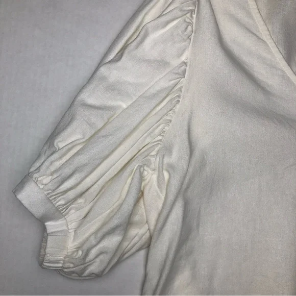 ⭐️NEW⭐️Versona White Linen Puff Sleeve Top - Picture 6 of 11